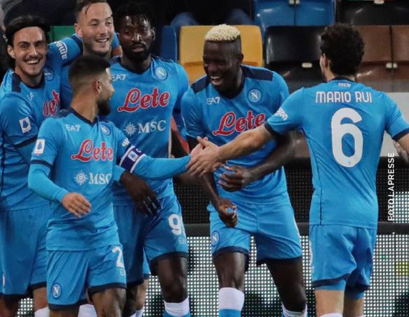 Napoli se convirtió en el único equipo en mantener una victoria total